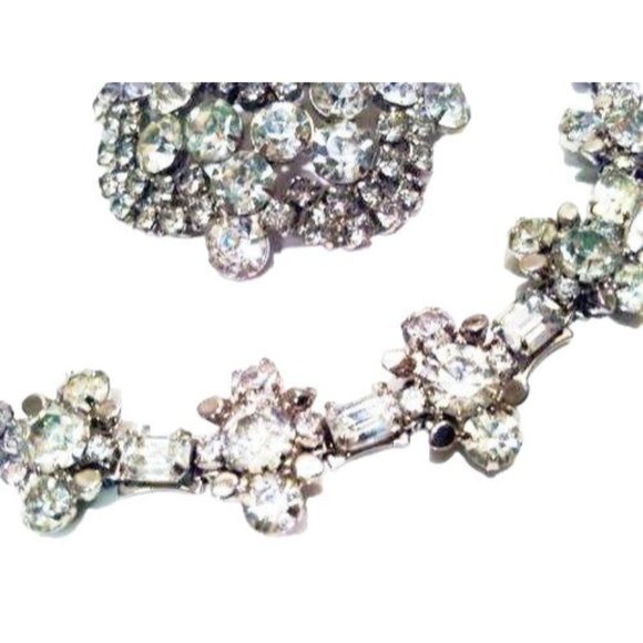 Old Glamour Jewelry Set Ice Diamond Rhinestones Link Bracelet and Brooch Set - Picture 3 of 5